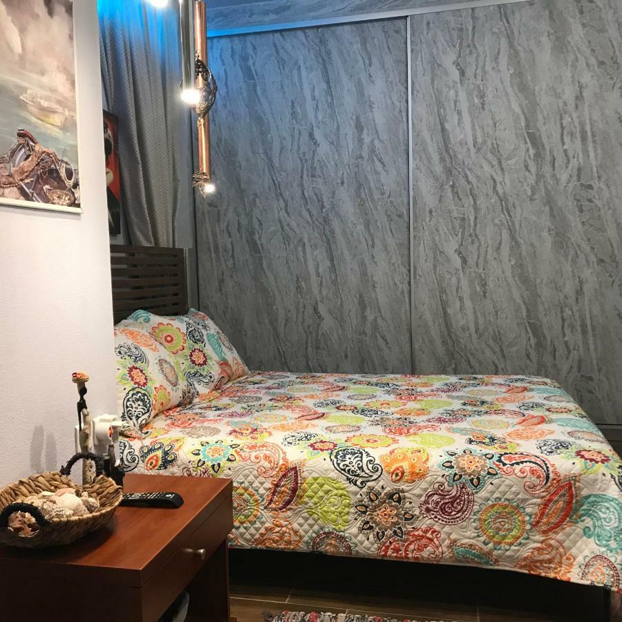 Guest House Gabriela Keratea ภายนอก รูปภาพ